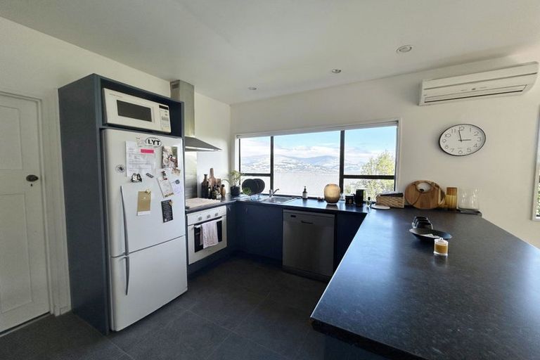 Photo of property in 35 Cornwall Road, Lyttelton, 8082