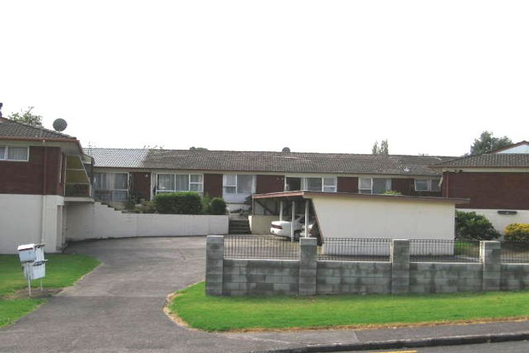 Photo of property in 6/1 Ribblesdale Road, Henderson, Auckland, 0612