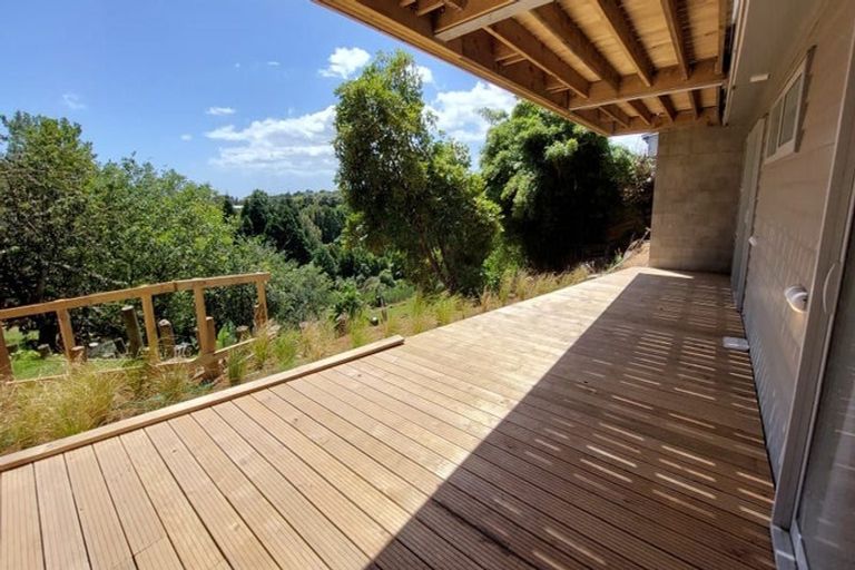 Photo of property in 122a Heta Road, Highlands Park, New Plymouth, 4312