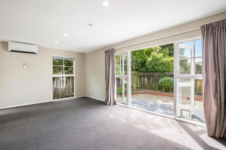 Photo of property in 31 Latitude Close, Whitby, Porirua, 5024