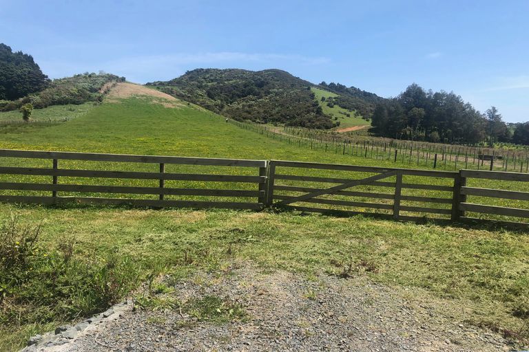 Photo of property in 51 Edgerley Road, Kaipara Flats, Warkworth, 0981