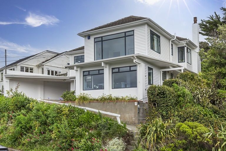 Photo of property in 77 Sidlaw Street, Strathmore Park, Wellington, 6022