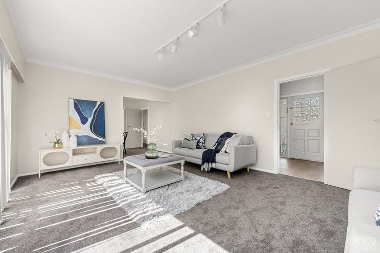 Photo of property in 5 Ferretti Grove, Avalon, Lower Hutt, 5011