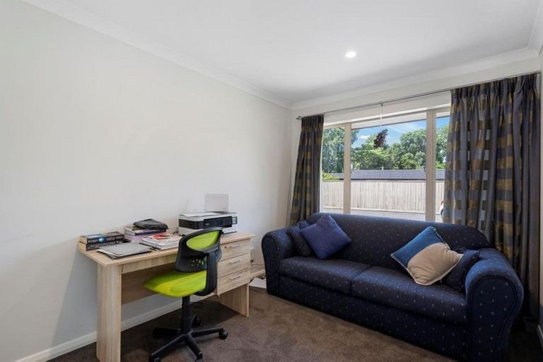 Photo of property in 4 Kilmuir Lane, Harewood, Christchurch, 8051