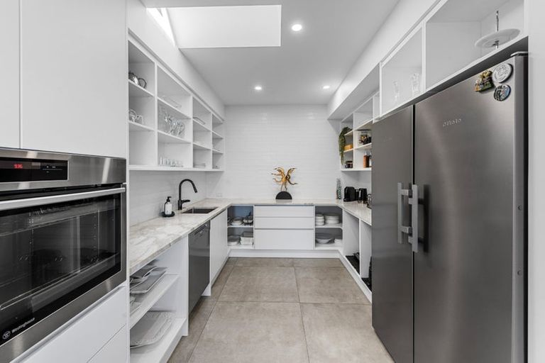 Photo of property in 89a Bleakhouse Road, Howick, Auckland, 2014