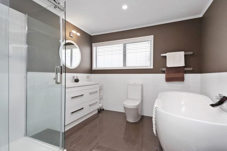 Photo of property in 1/60 Penzance Road, Mairangi Bay, Auckland, 0630