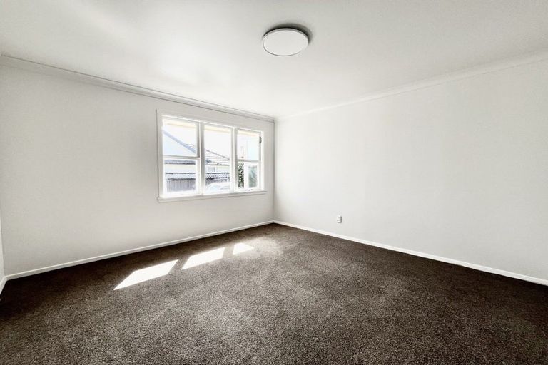 Photo of property in 20-20a Cottle Street, Avalon, Lower Hutt, 5011
