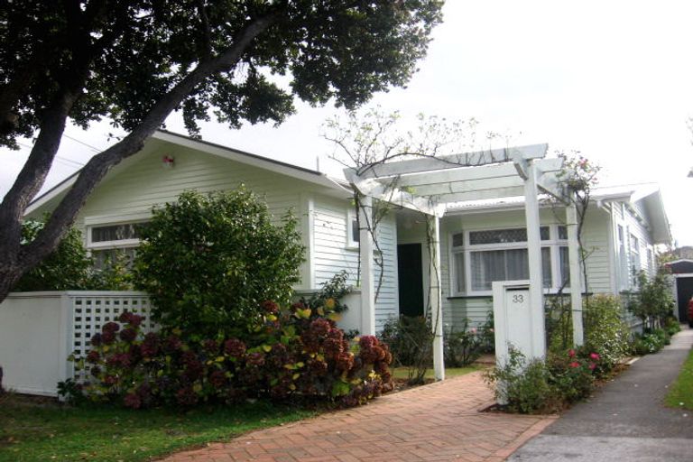 Photo of property in 33 Trafalgar Street, Waiwhetu, Lower Hutt, 5010