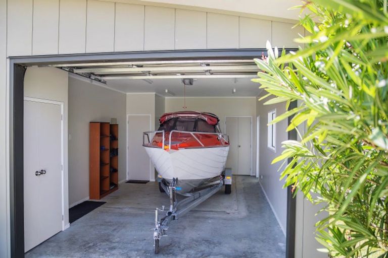 Photo of property in 759 Whangaruru North Road, Whangaruru, Russell, 0184