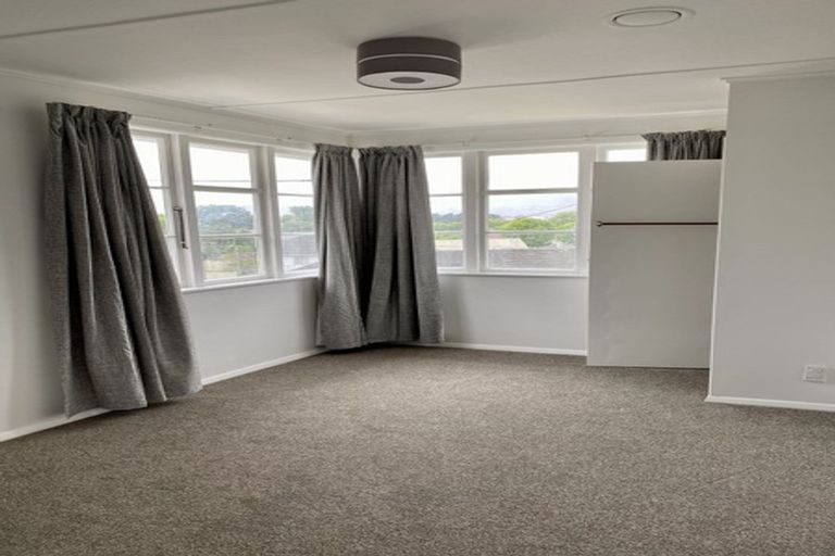 Photo of property in 188b Waddington Drive, Naenae, Lower Hutt, 5011