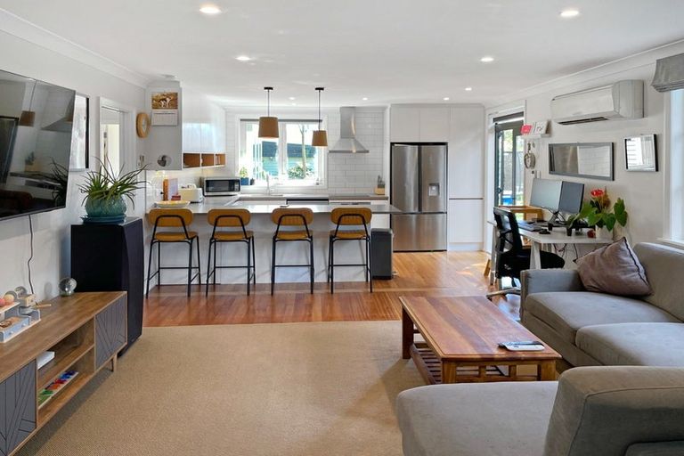 Photo of property in 18 Melrose Street, Wallaceville, Upper Hutt, 5018