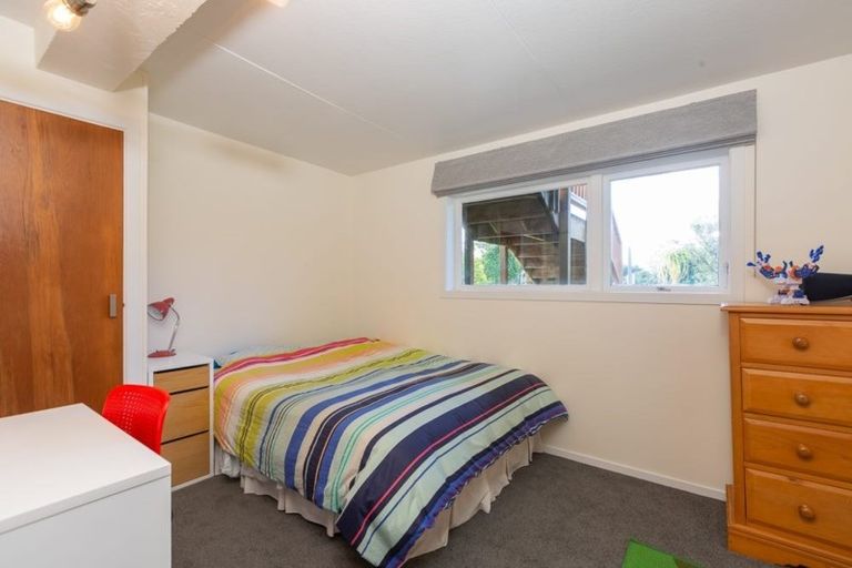 Photo of property in 17 Noall Street, Te Atatu Peninsula, Auckland, 0610