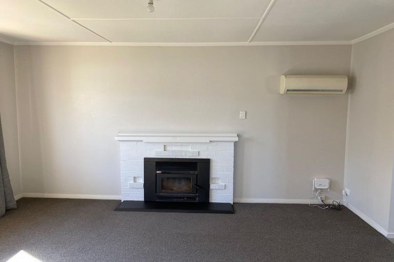 Photo of property in 6 Parsonage Road, Waimate, 7924