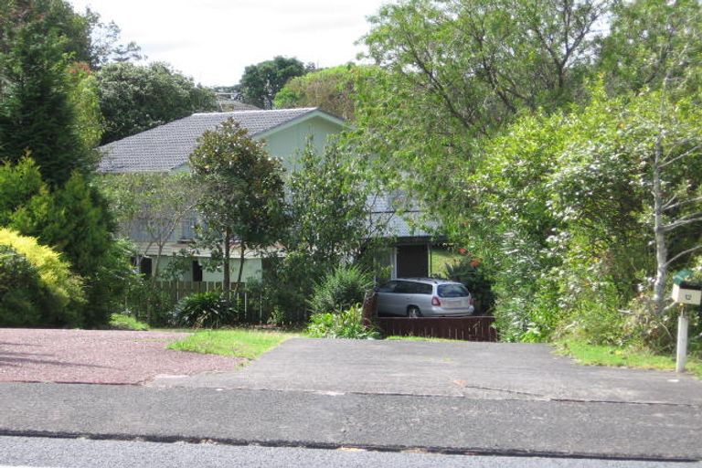 Photo of property in 12 Butterworth Drive, Glendene, Auckland, 0602