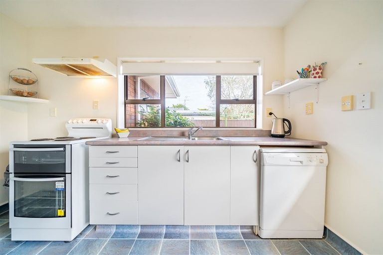 Photo of property in 5 California Drive, Totara Park, Upper Hutt, 5018