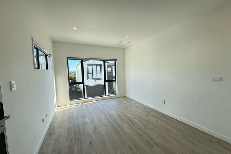 Photo of property in 26 Tukauri Place, Papakura, 2110