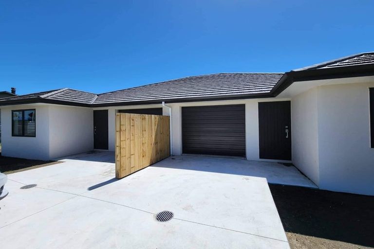 Photo of property in 6 Cross Street, Castlecliff, Wanganui, 4501