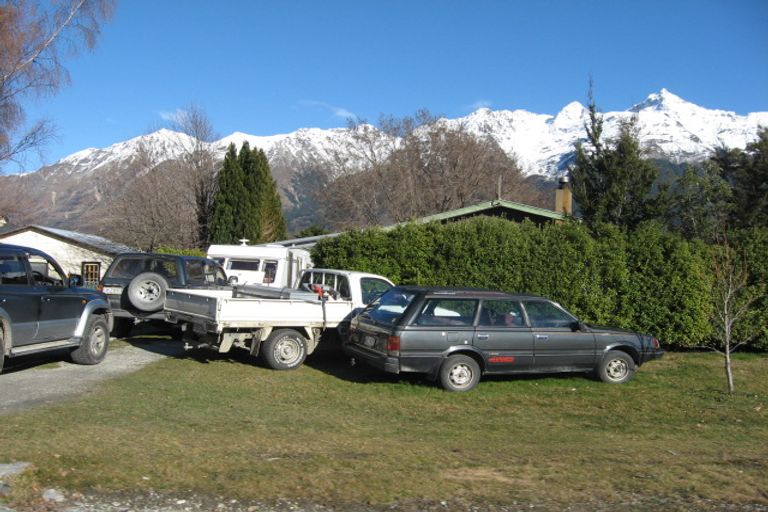 Photo of property in 33 Argyle Place, Glenorchy, 9372