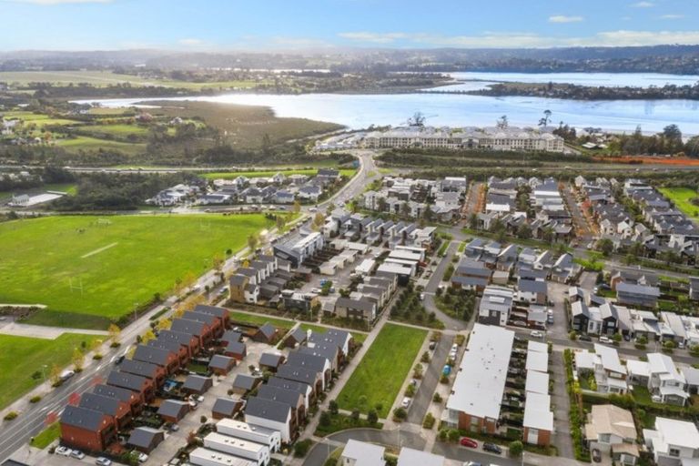 Photo of property in 20 Meteor Road, Hobsonville, Auckland, 0616