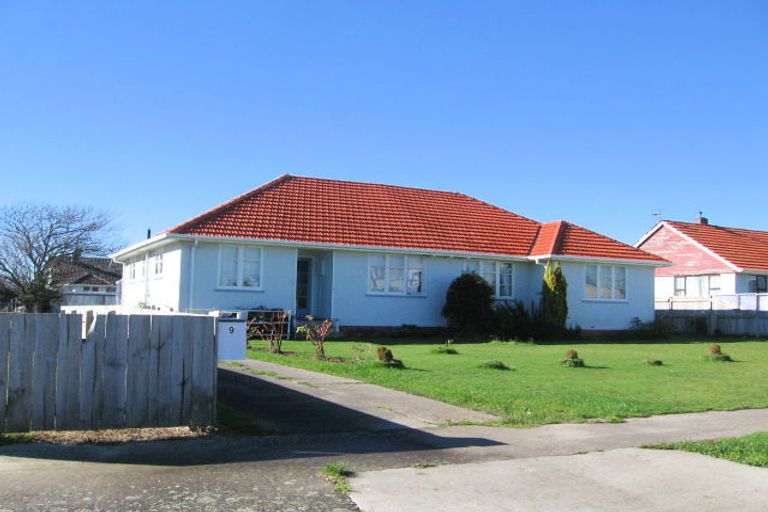 Photo of property in 9-11 Esk Street, Roslyn, Palmerston North, 4414