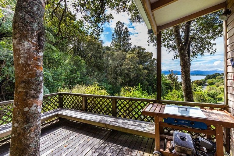 Photo of property in 77 Kaiuru Avenue, Pukawa Bay, Turangi, 3381