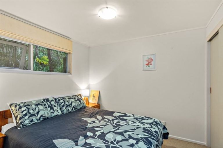 Photo of property in 70 Heathcote Road, Castor Bay, Auckland, 0620