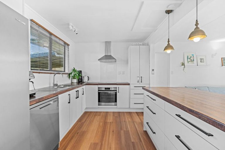 Photo of property in 16 Handforth Street, Onerahi, Whangarei, 0110