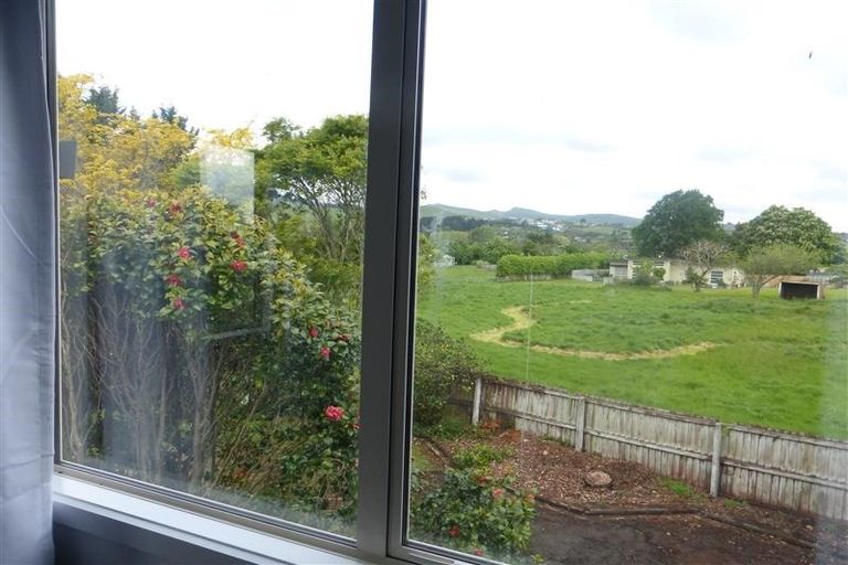 Photo of property in 21 Kennedys Bush Road, Halswell, Christchurch, 8025