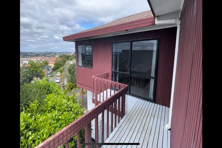 Photo of property in 11a Orewa Heights Crescent, Orewa, 0931