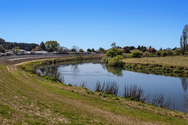 Photo of property in 81 College Road, Edgecumbe, 3120