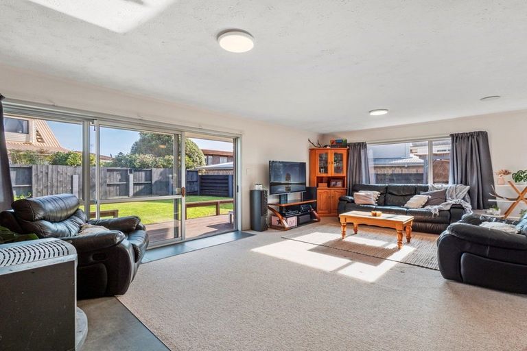 Photo of property in 72 Forrester Drive, Welcome Bay, Tauranga, 3112