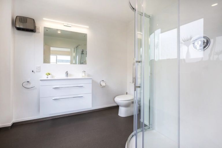 Photo of property in 19 Mercury Way, Whitby, Porirua, 5024