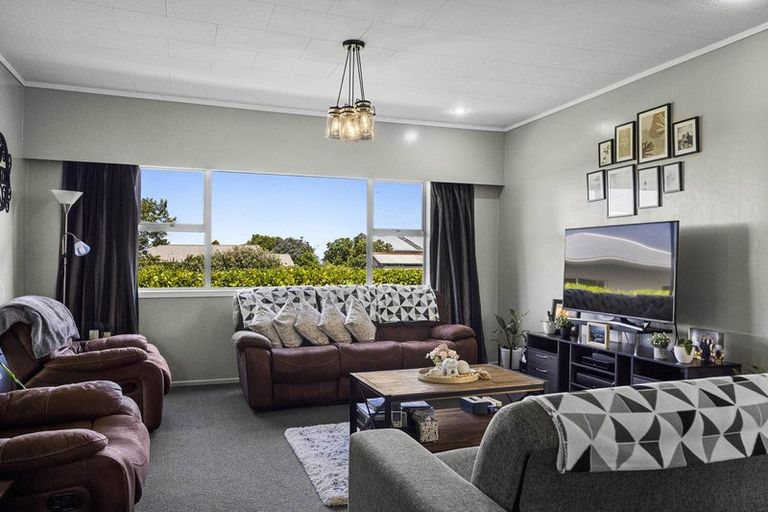 Photo of property in 42 Denby Road, Hawera, 4672