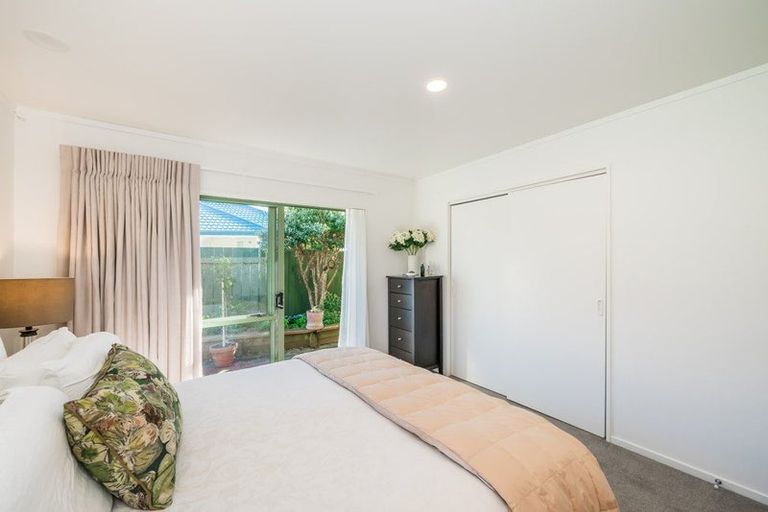 Photo of property in 7 Balmerino Grove, Waikanae, 5036