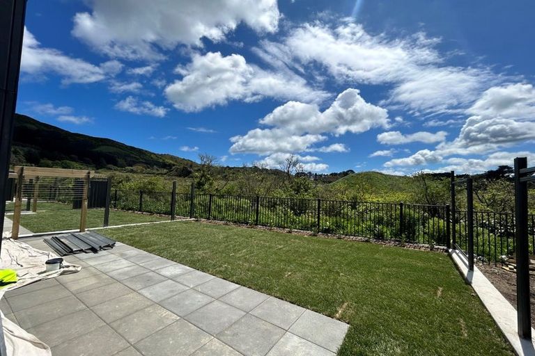 Photo of property in 28 Koreke Close, Kenepuru, Porirua, 5022