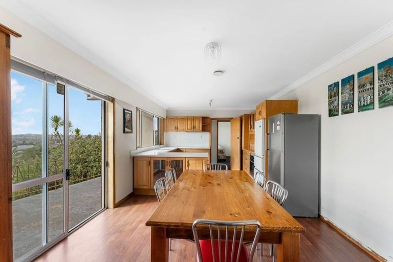 Photo of property in 4247 Great North Road, Glendene, Auckland, 0602