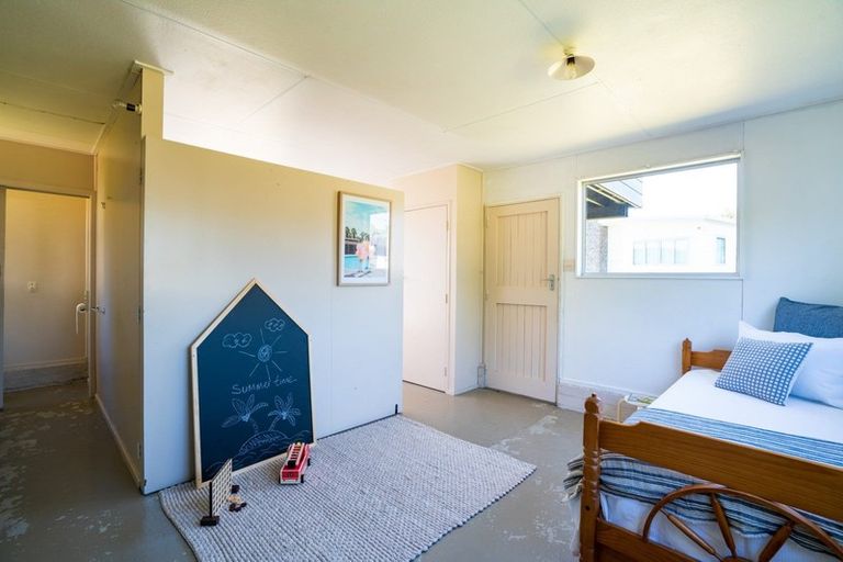 Photo of property in 10 Kinloch Road, Kinloch, Taupo, 3377