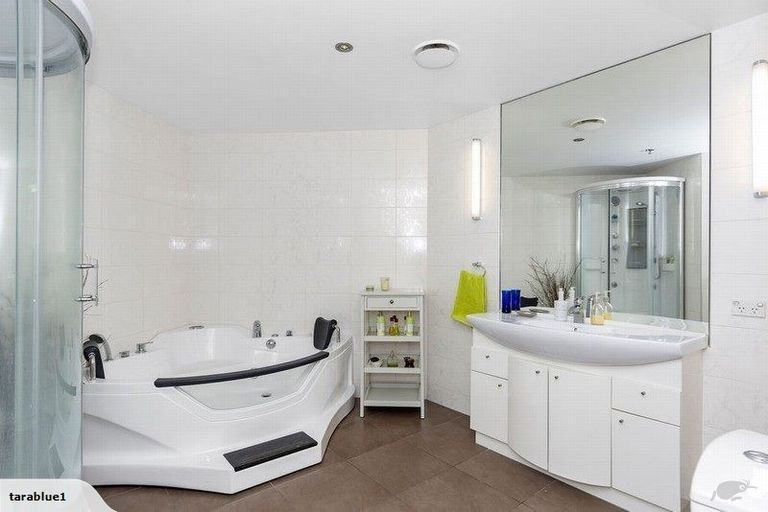 Photo of property in 1/6d Durham Street, Tauranga, 3110