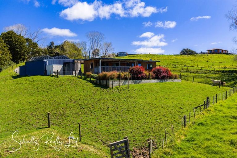 Photo of property in 32 Nikau Lane, Maungaturoto, 0520