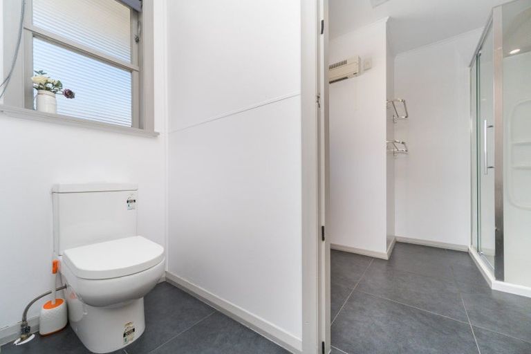 Photo of property in 7 Innes Place, Roslyn, Palmerston North, 4414