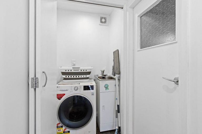 Photo of property in 19 Charlotte Avenue, Brooklyn, Wellington, 6021