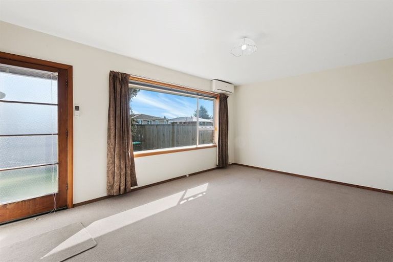 Photo of property in 167 Peverel Street, Upper Riccarton, Christchurch, 8041