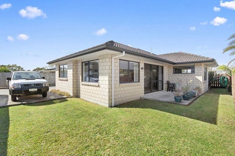 Photo of property in 102a Racecourse Road, Waiuku, 2123