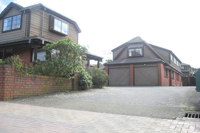 Photo of property in 3/136 Karori Road, Karori, Wellington, 6012