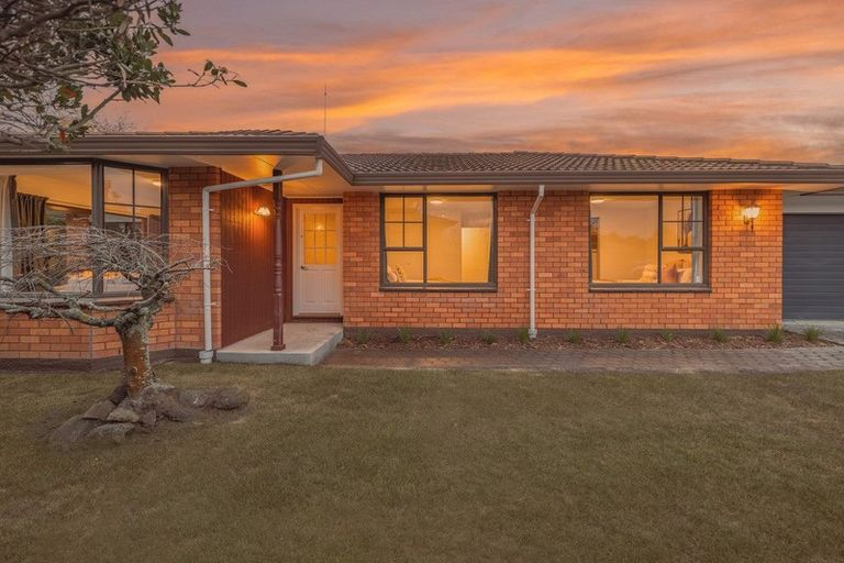 Photo of property in 50 Cowes Street, Avondale, Christchurch, 8061