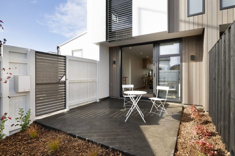 Photo of property in 2/2 Courtenay Street, St Albans, Christchurch, 8014