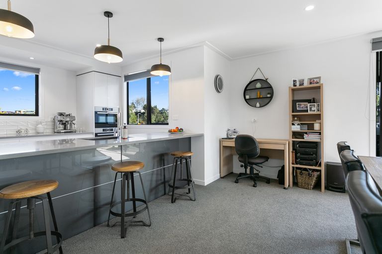 Photo of property in 1 Ada Close, Cambridge, 3434