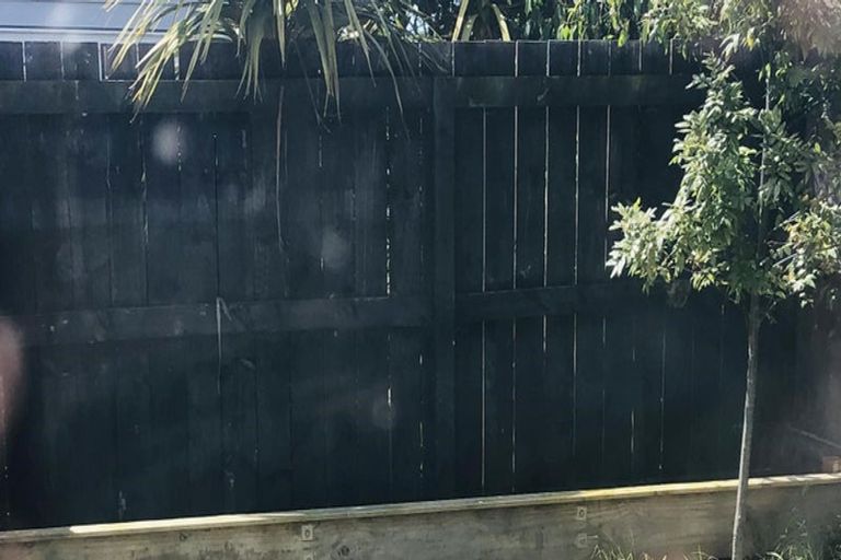 Photo of property in 208 Wainui Road, Silverdale, 0932