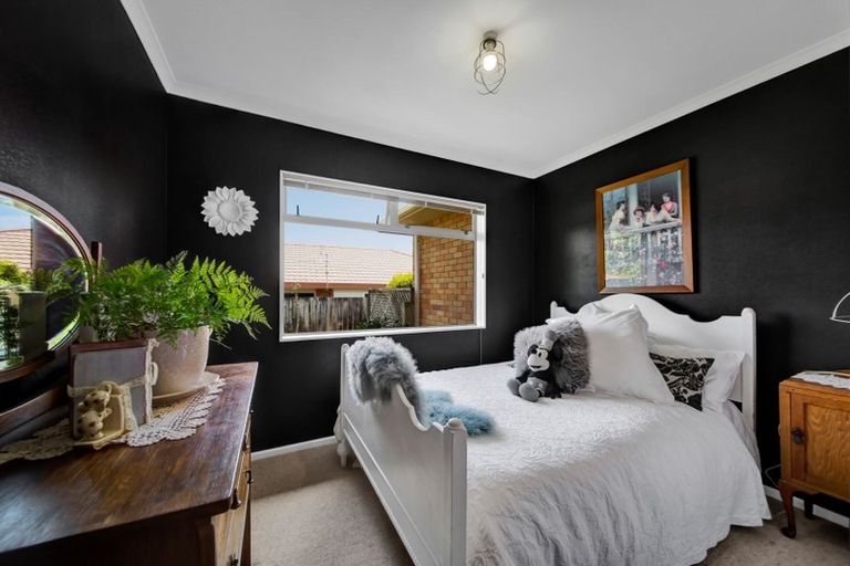 Photo of property in 84 Oranga Street, Westown, New Plymouth, 4310