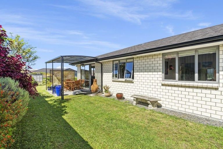 Photo of property in Waterview Estate, 1/4 Greystone Place, Omokoroa, 3114